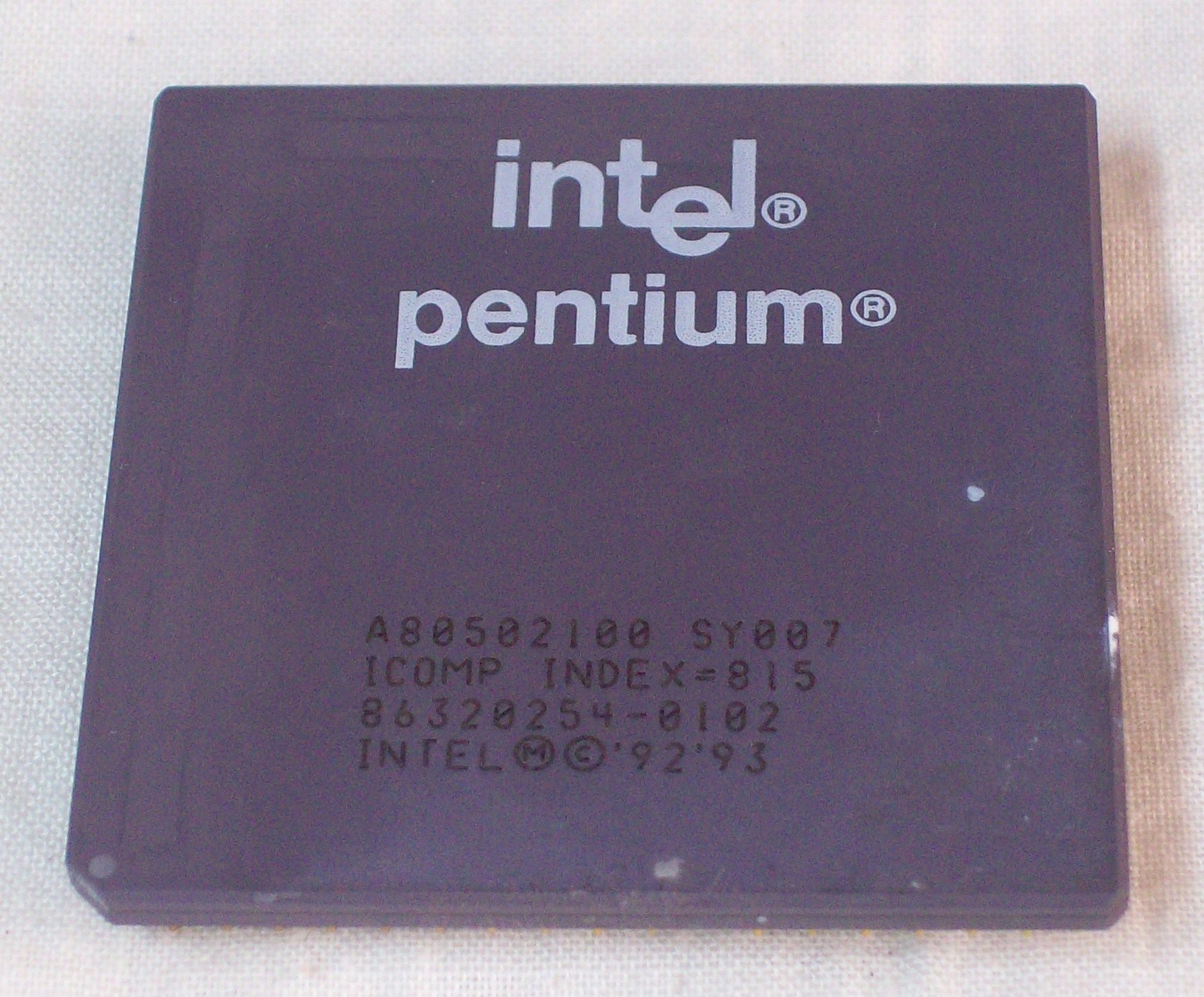 Пентиум 1. Процессор Intel Pentium 1. Пентиум 1 корпус 1996. Intel Pentium 133 133 МГЦ. Pentium 100 MHZ.